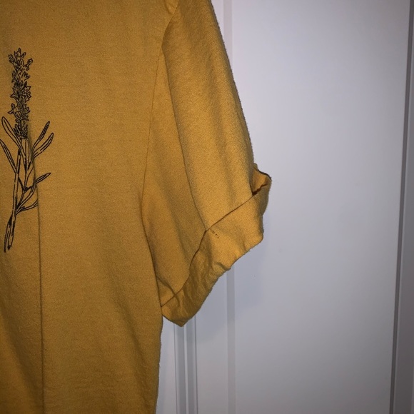 Crop Top - Picture 3 of 3